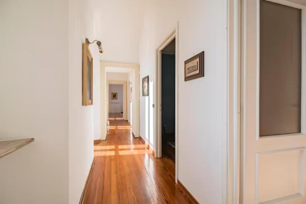 Large, Luxurious Family Apartment In Biella'S Historic Center Exterior photo